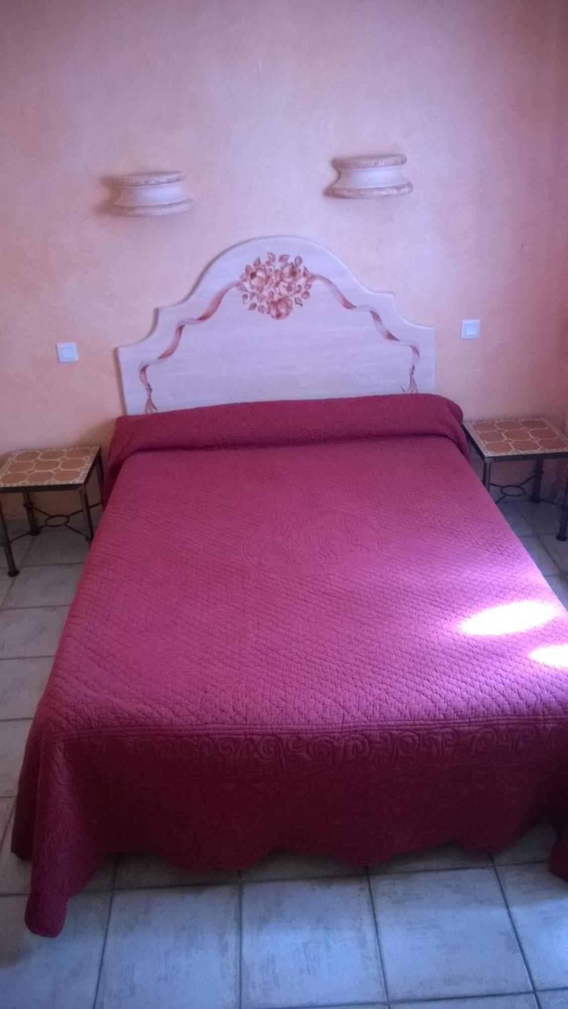 Hotel Les Cavalets Bauduen Szoba fotó