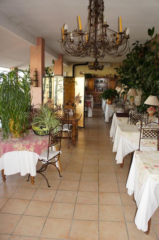 Hotel Les Cavalets Bauduen Kültér fotó