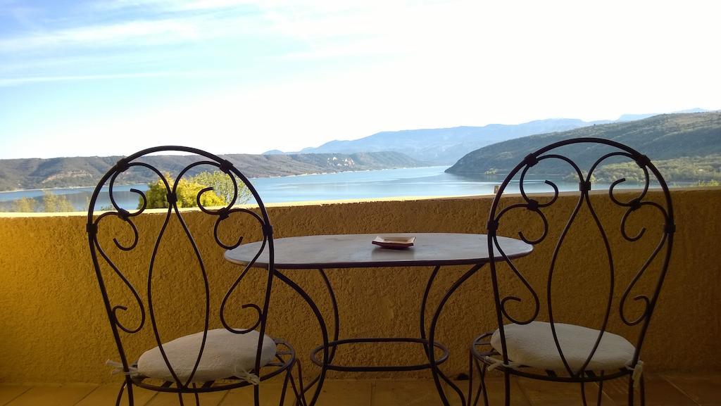 Hotel Les Cavalets Bauduen Szoba fotó