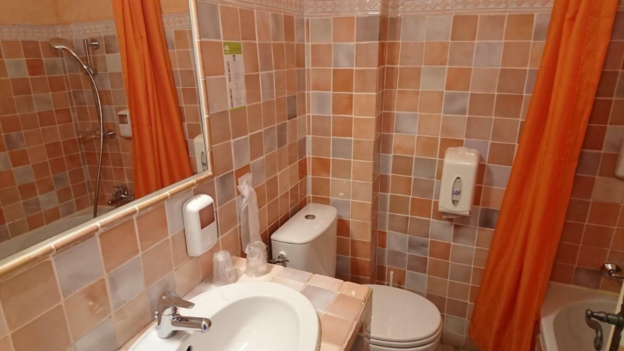 Hotel Les Cavalets Bauduen Kültér fotó