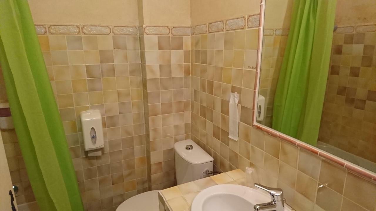Hotel Les Cavalets Bauduen Kültér fotó